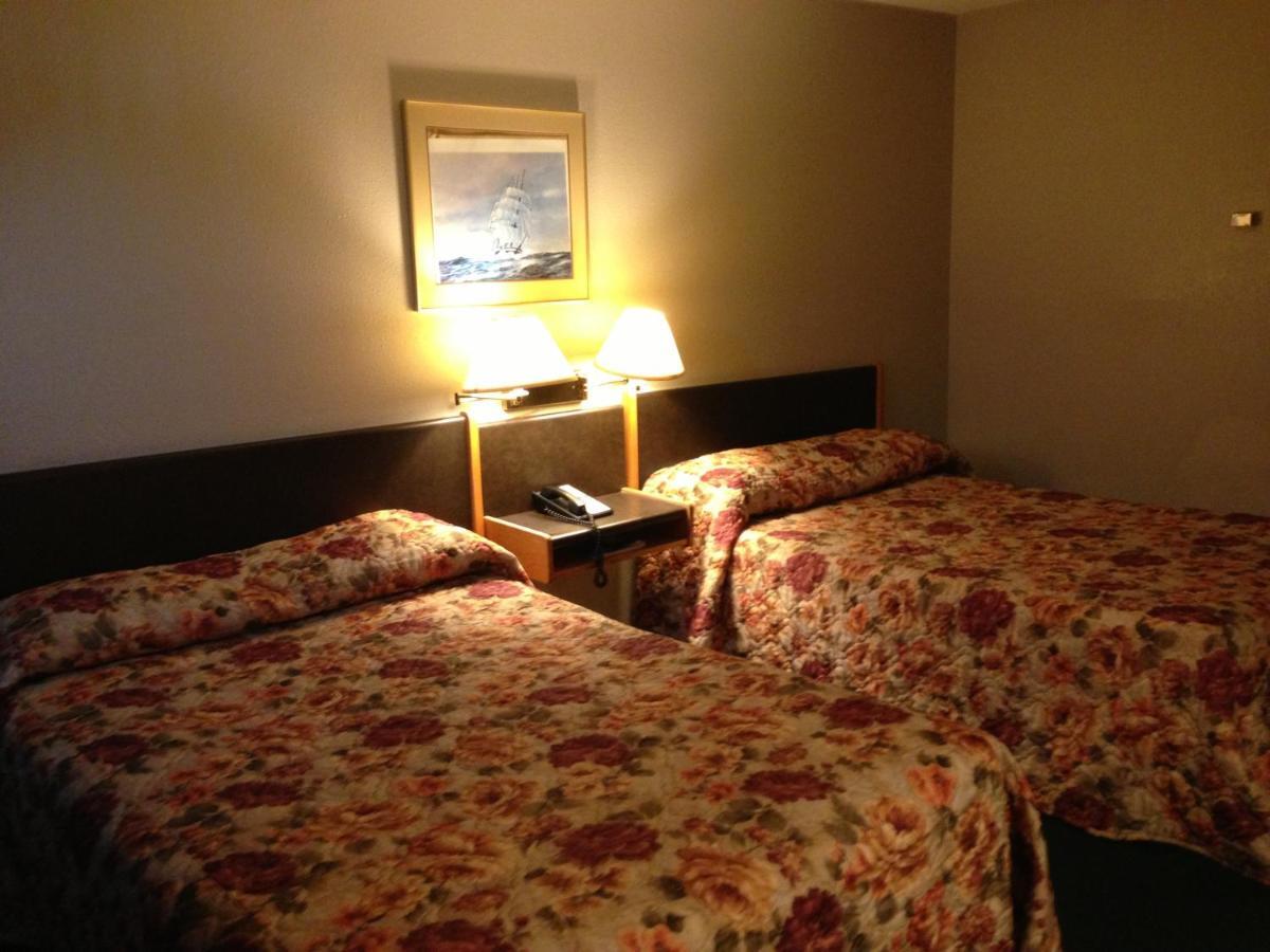 Moby Dick Inn Prince Rupert Extérieur photo