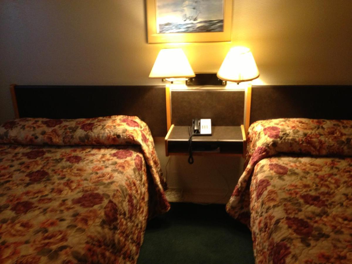 Moby Dick Inn Prince Rupert Extérieur photo